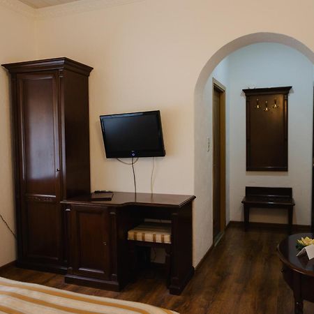 סיגישוארה Hotel Claudiu מראה חיצוני תמונה