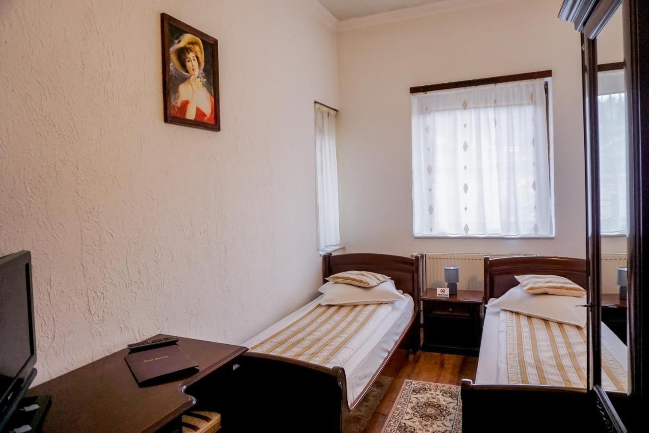 סיגישוארה Hotel Claudiu מראה חיצוני תמונה