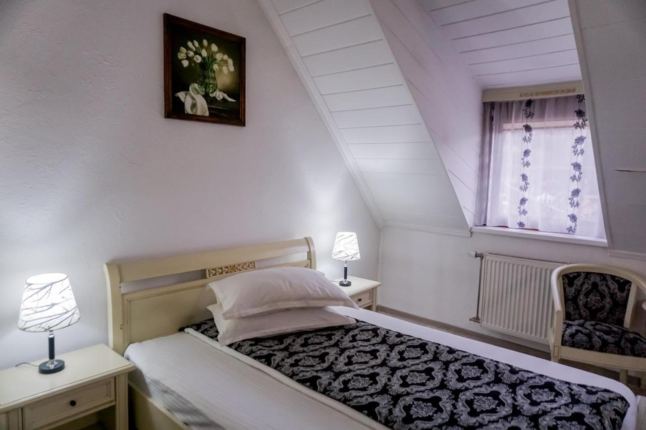 סיגישוארה Hotel Claudiu מראה חיצוני תמונה