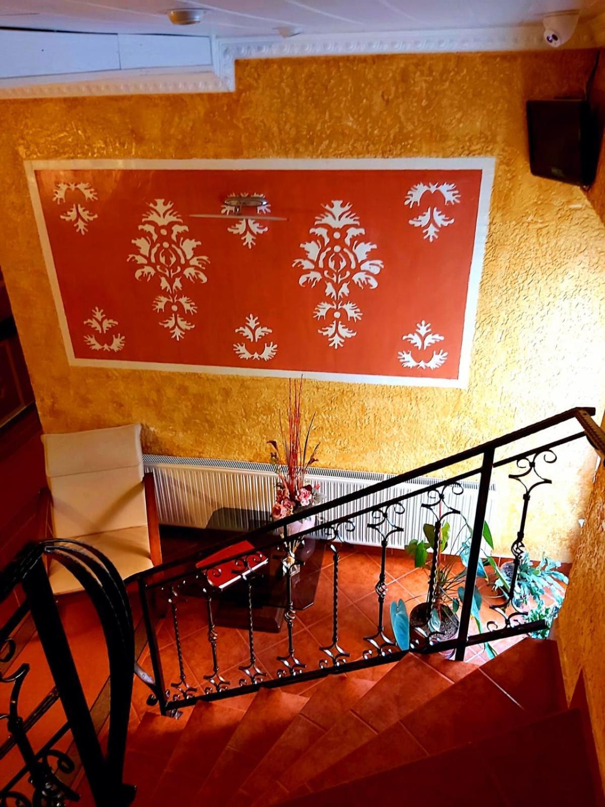 סיגישוארה Hotel Claudiu מראה חיצוני תמונה