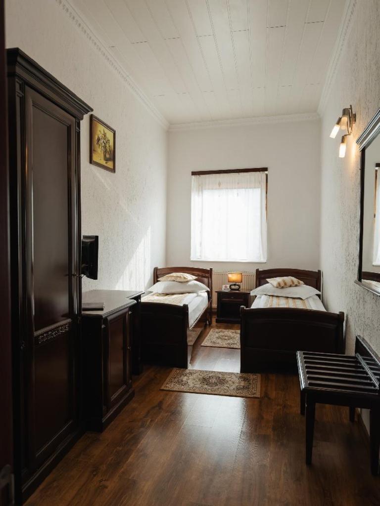 סיגישוארה Hotel Claudiu מראה חיצוני תמונה